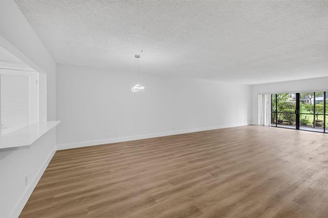 300 N Highway A1a 104j, Jupiter, FL 33477