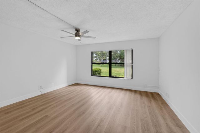 300 N Highway A1a 104j, Jupiter, FL 33477