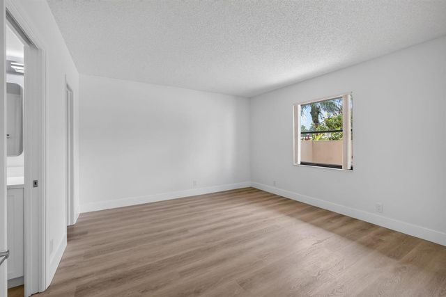 300 N Highway A1a 104j, Jupiter, FL 33477