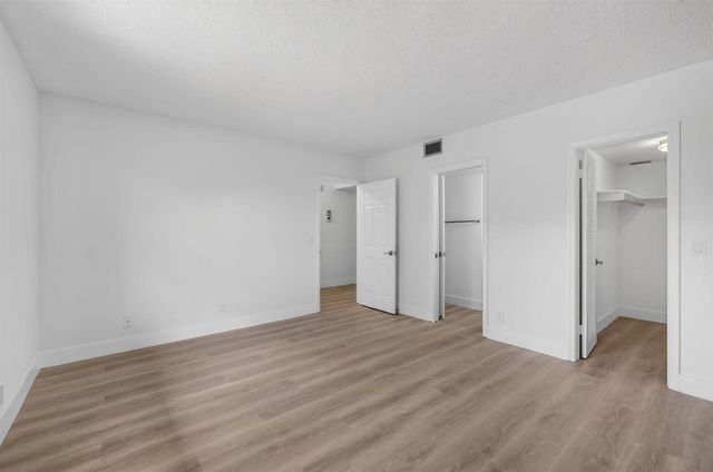 300 N Highway A1a 104j, Jupiter, FL 33477
