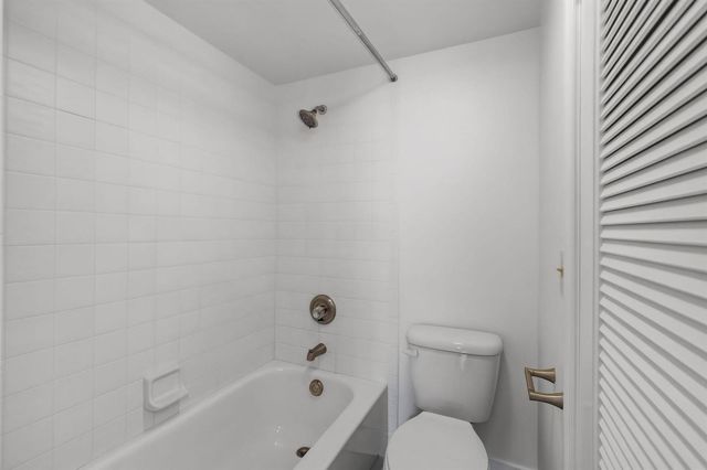 300 N Highway A1a 104j, Jupiter, FL 33477