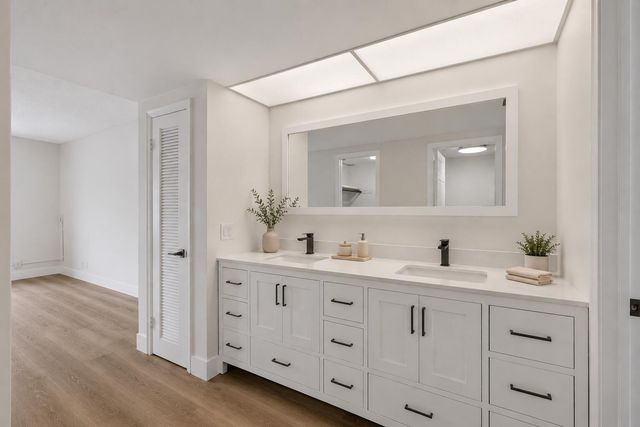 300 N Highway A1a 104j, Jupiter, FL 33477