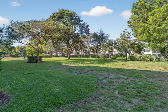 300 N Highway A1a 104j, Jupiter, FL 33477
