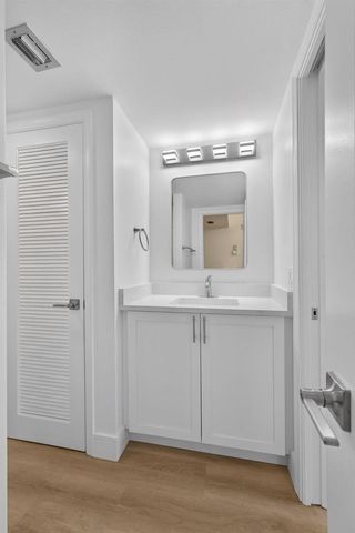 300 N Highway A1a 104j, Jupiter, FL 33477
