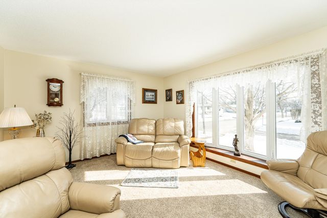 3917 16th Avenue NW, Rochester, MN 55901