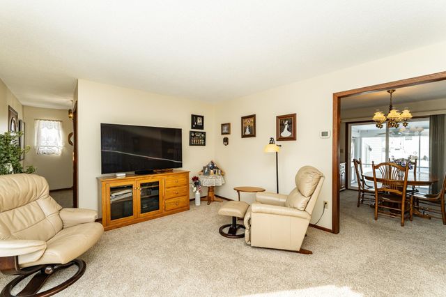 3917 16th Avenue NW, Rochester, MN 55901