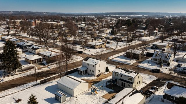 3917 16th Avenue NW, Rochester, MN 55901