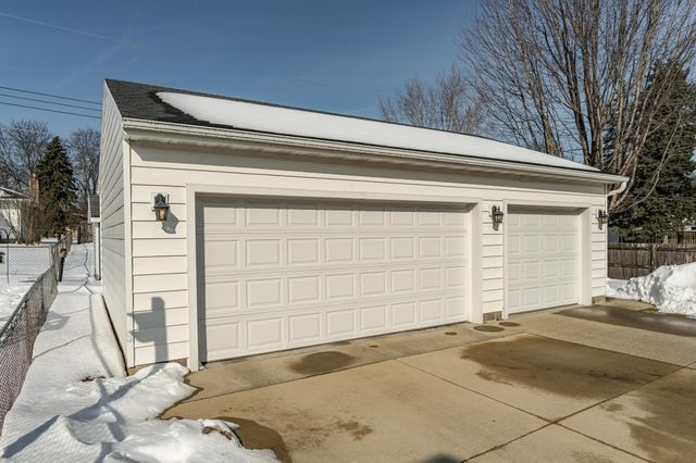 3917 16th Avenue NW, Rochester, MN 55901