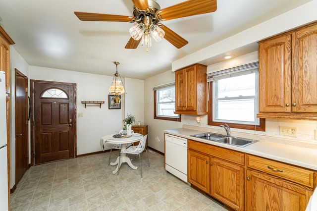 3917 16th Avenue NW, Rochester, MN 55901