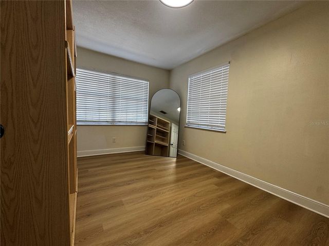 3008 HILLVIEW STREET, Sarasota, FL 34239