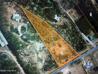 2066 Midway Road SE, Bolivia, NC 28422