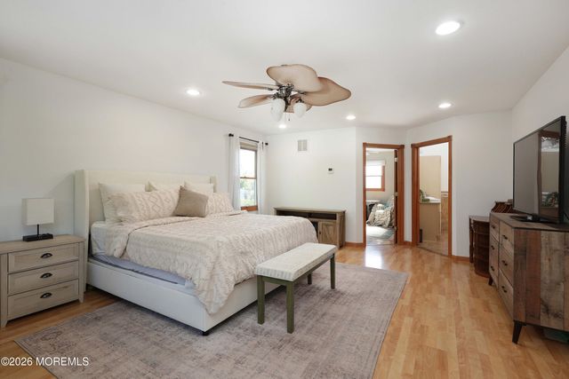 45 Willow Street, Port Monmouth, NJ 07758