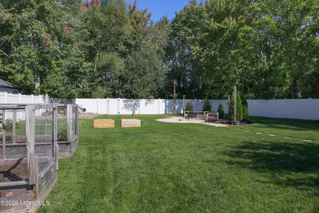 45 Willow Street, Port Monmouth, NJ 07758