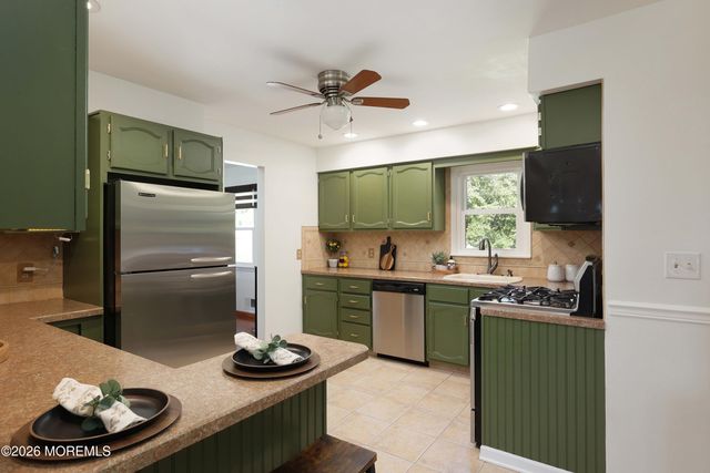 45 Willow Street, Port Monmouth, NJ 07758
