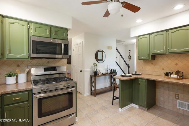 45 Willow Street, Port Monmouth, NJ 07758