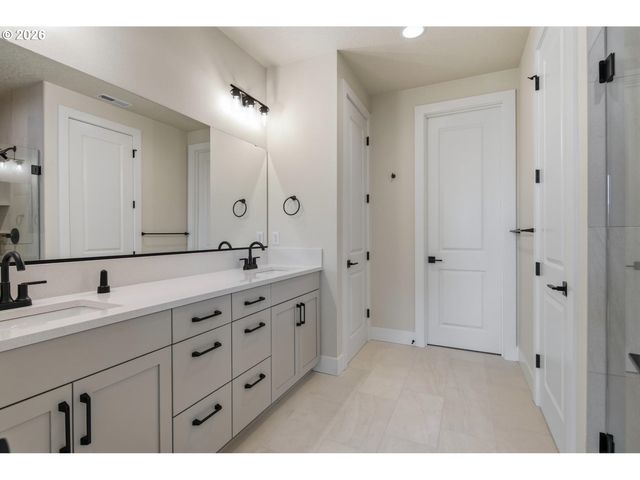 1812 Ne 196th Ave, Vancouver, WA 98684