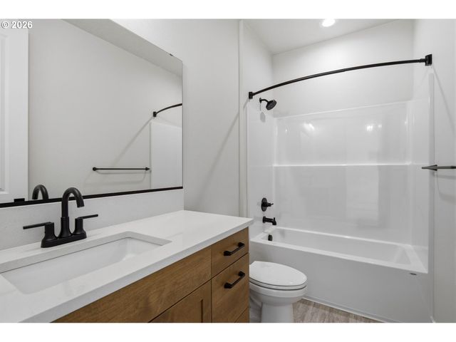 1812 Ne 196th Ave, Vancouver, WA 98684