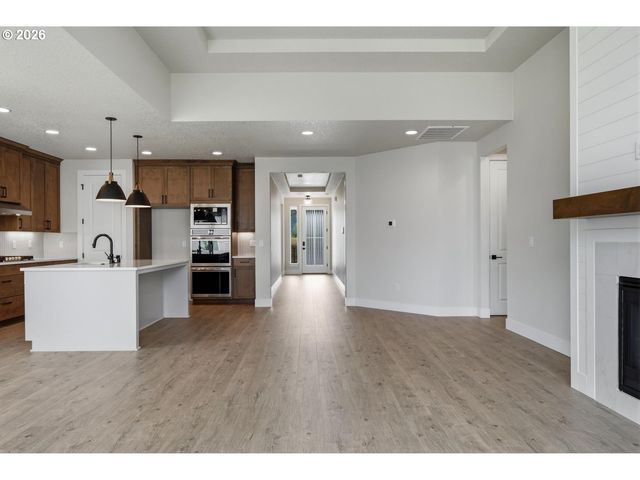 1812 Ne 196th Ave, Vancouver, WA 98684