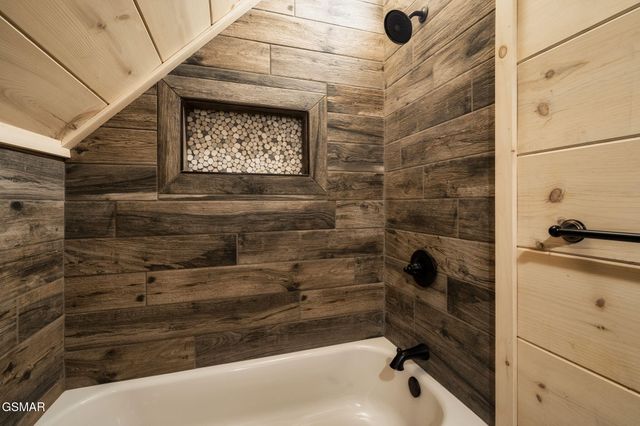 3110 Cherokee Valley Drive, Sevierville, TN 37862