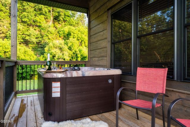 3110 Cherokee Valley Drive, Sevierville, TN 37862