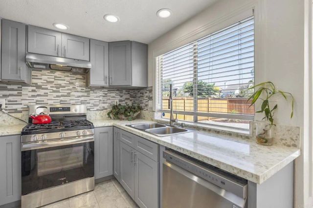 10581 Penridge Street, San Diego, CA 92126