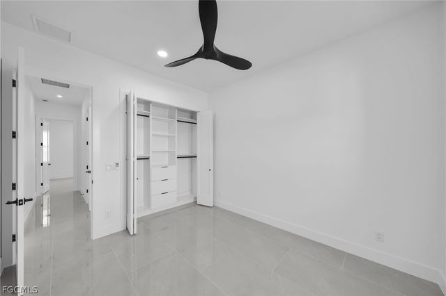 100 Denis AVE N, Lehigh Acres, FL 33971