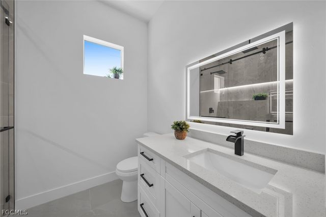 100 Denis AVE N, Lehigh Acres, FL 33971