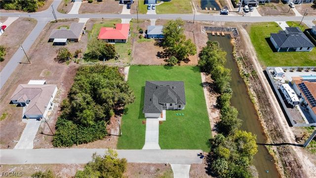 100 Denis AVE N, Lehigh Acres, FL 33971