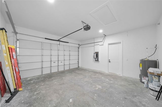 100 Denis AVE N, Lehigh Acres, FL 33971