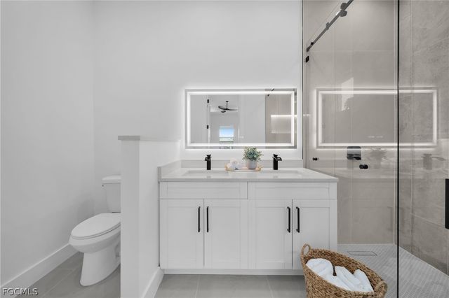 100 Denis AVE N, Lehigh Acres, FL 33971