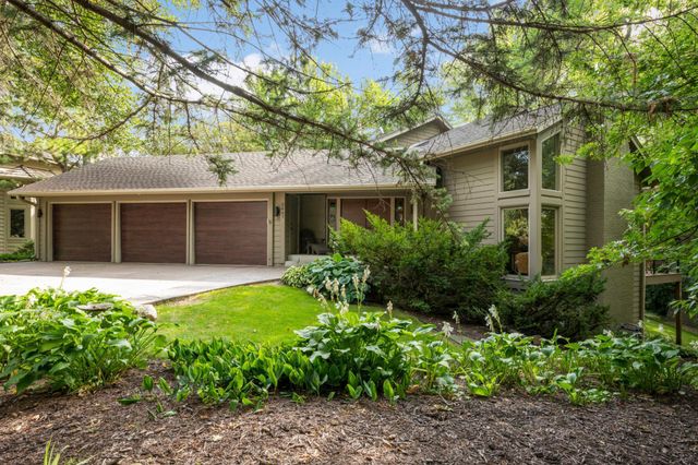 5847 Long Brake Trail, Edina, MN 55439