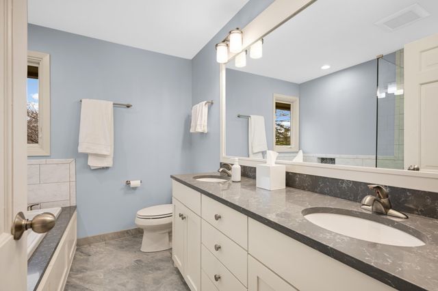 5847 Long Brake Trail, Edina, MN 55439