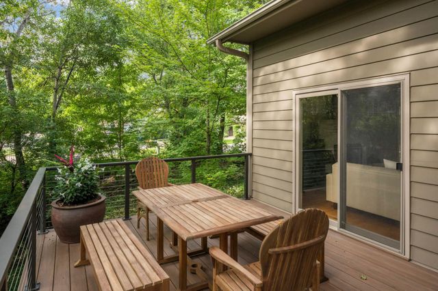 5847 Long Brake Trail, Edina, MN 55439