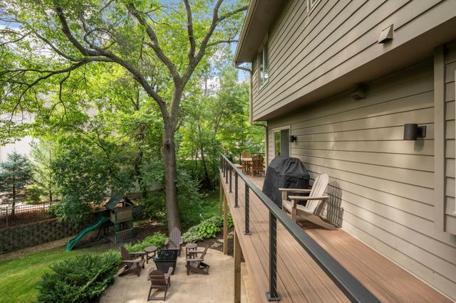 5847 Long Brake Trail, Edina, MN 55439
