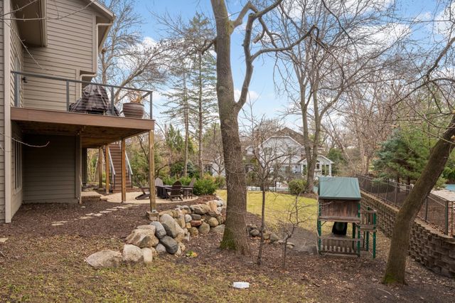 5847 Long Brake Trail, Edina, MN 55439