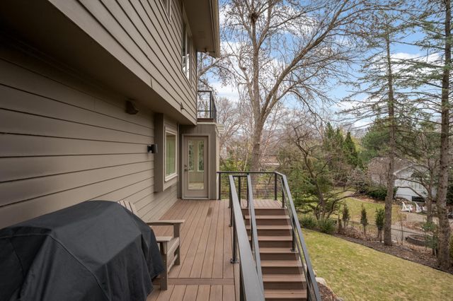 5847 Long Brake Trail, Edina, MN 55439