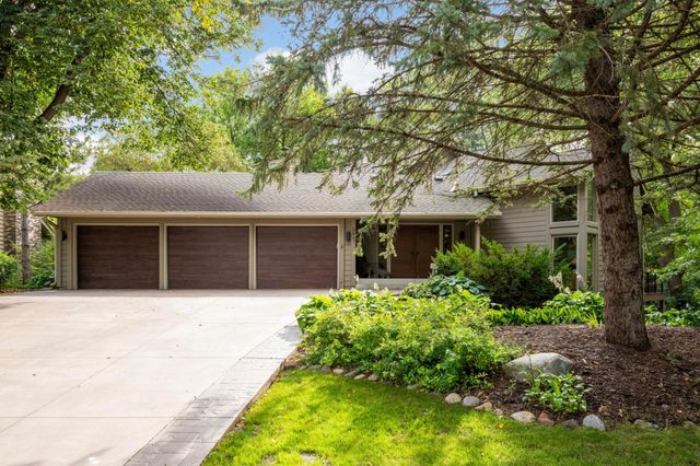 5847 Long Brake Trail, Edina, MN 55439
