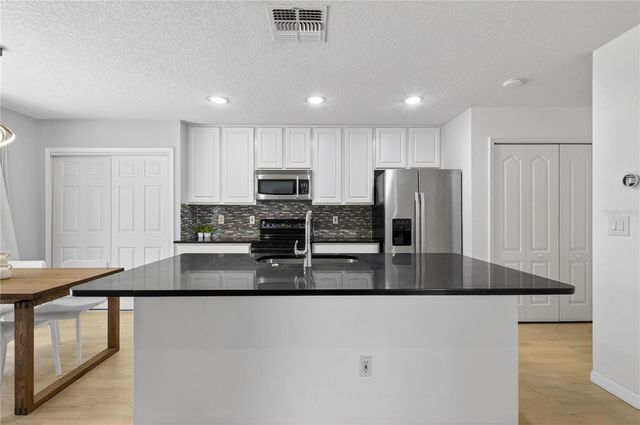 2006 STONE ABBEY BOULEVARD, Orlando, FL 32828