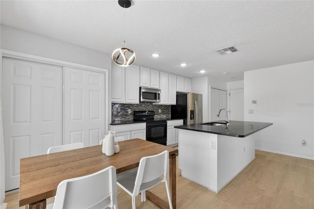 2006 STONE ABBEY BOULEVARD, Orlando, FL 32828