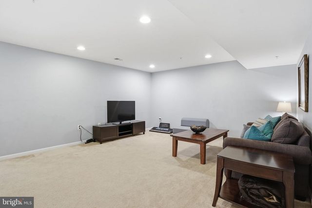 8203 COTTONWOOD CT, Severn, MD 21144