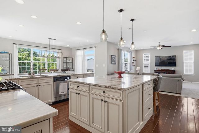 8203 COTTONWOOD CT, Severn, MD 21144