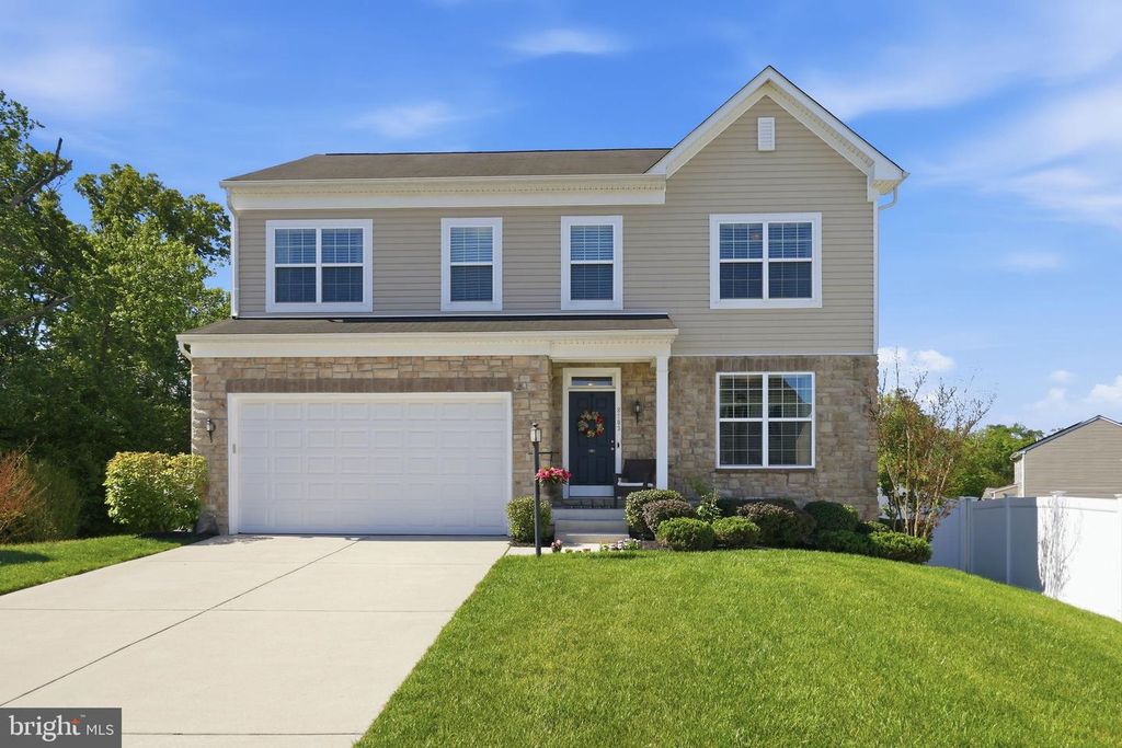 8203 COTTONWOOD CT, Severn, MD 21144