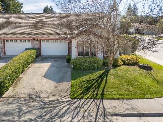 1098 Gilliland Dr, Yuba City, CA 95991