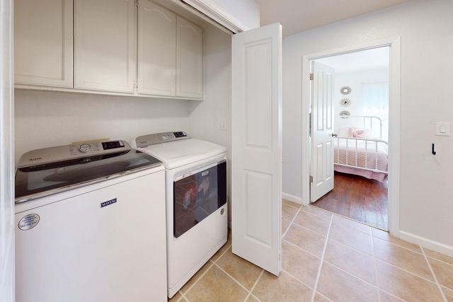 1098 Gilliland Dr, Yuba City, CA 95991