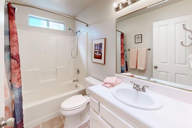 1098 Gilliland Dr, Yuba City, CA 95991