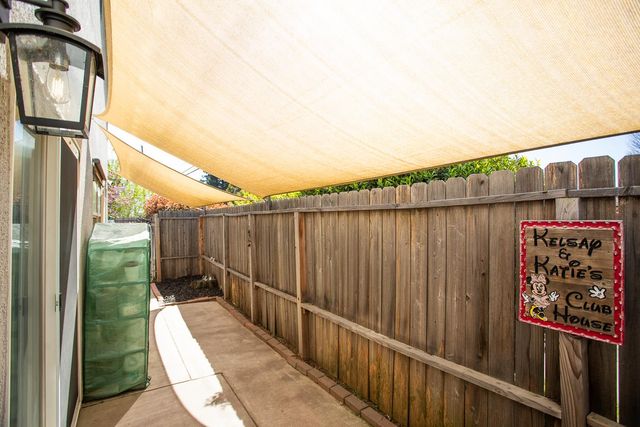 1098 Gilliland Dr, Yuba City, CA 95991
