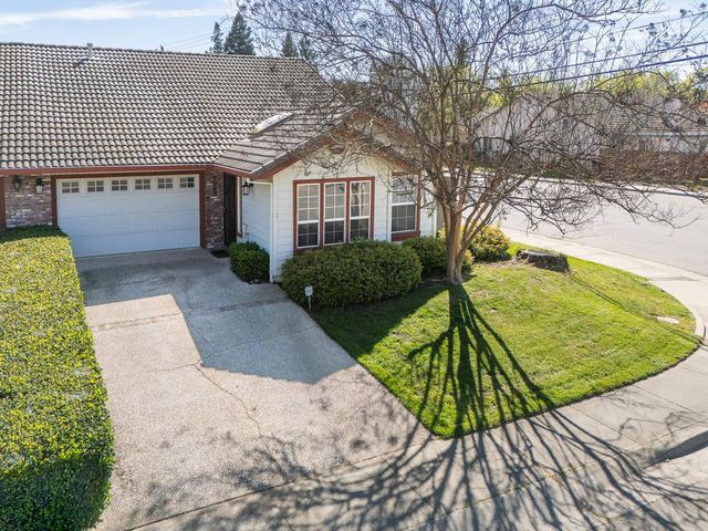 1098 Gilliland Dr, Yuba City, CA 95991