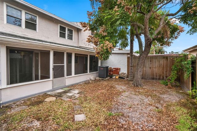 2078 LOMA LINDA WAY N, Clearwater, FL 33763