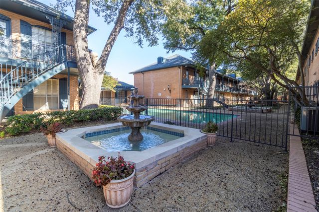 6011 E University Boulevard 247, Dallas, TX 75206