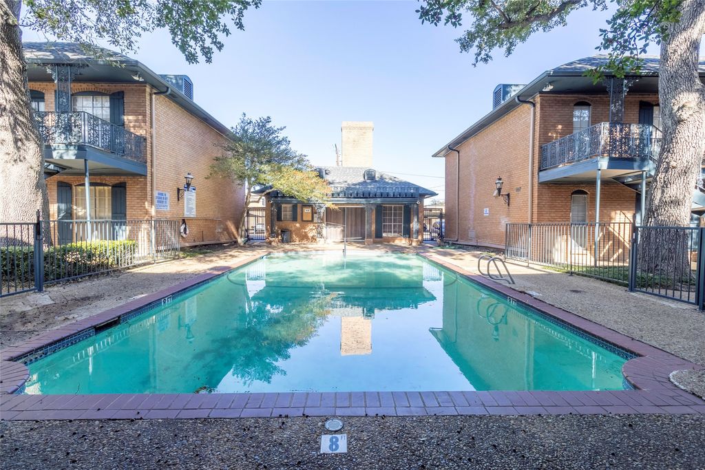 6011 E University Boulevard 247, Dallas, TX 75206